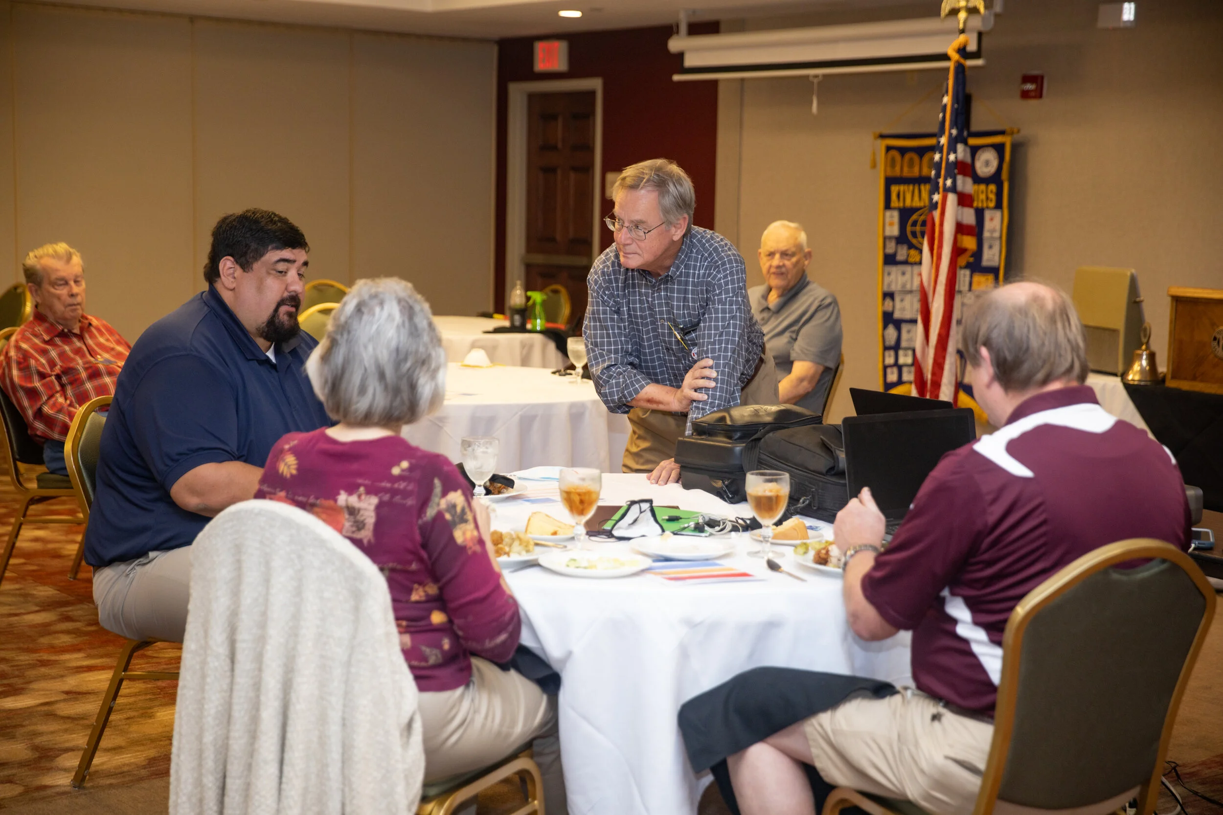 MEET KIWANIS