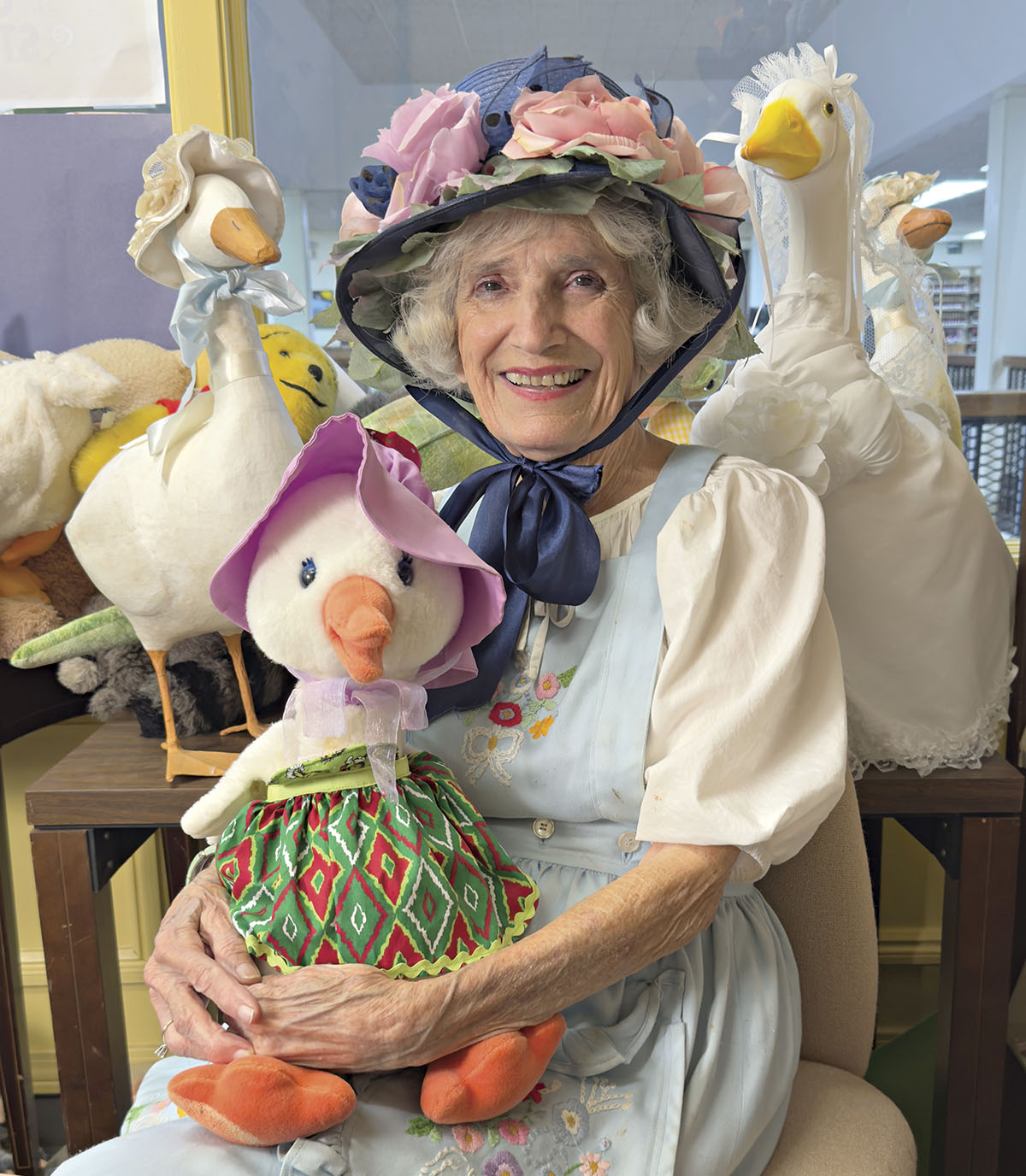 A life in character: For 45 years, Edwina Williams has made Mother Goose part of the fabric of Columbus 